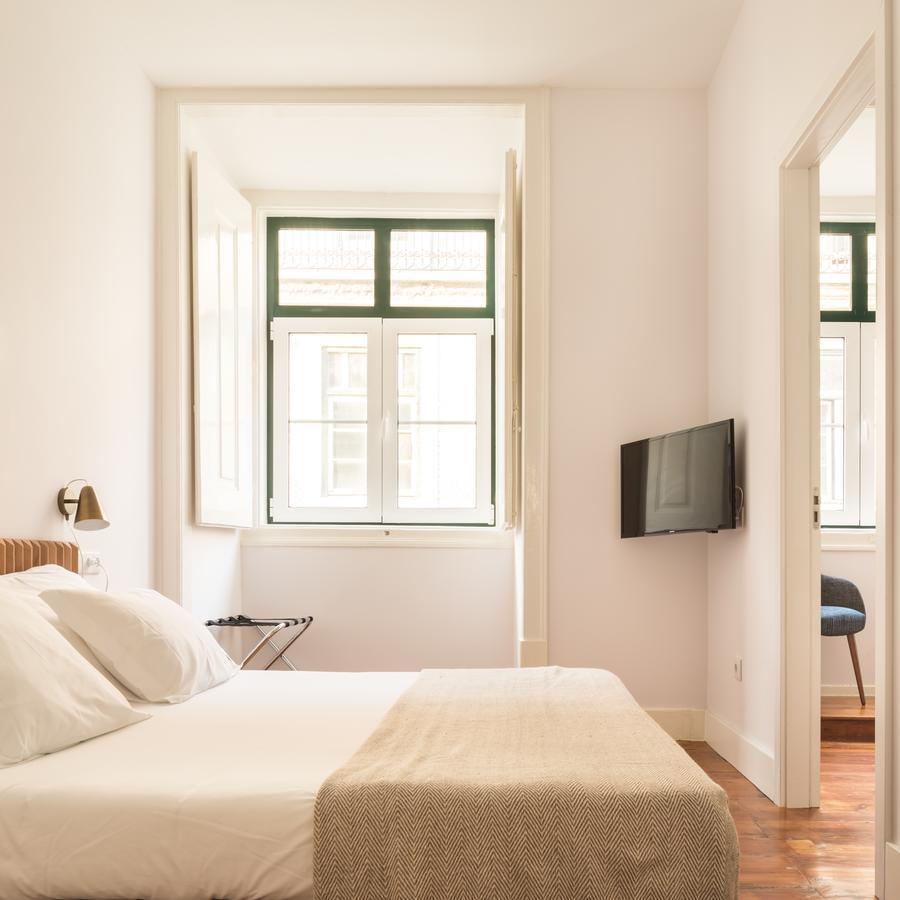 One-Bedroom Apartment,664513809:JPEG